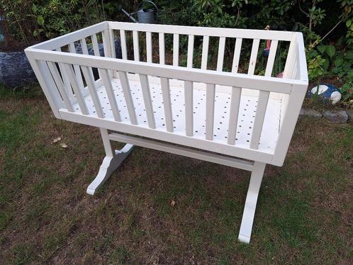 Unieke houten wieg, handgemaakt, robuust, 3 generaties oud, Kinderen en Baby's, Babywiegjes en Ledikanten, Gebruikt, Wieg, Ophalen