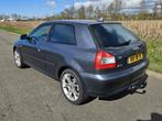 Audi A3 1.6 Attraction (bj 2002, automaat), Auto's, Audi, 47 €/maand, Origineel Nederlands, Te koop, Zilver of Grijs