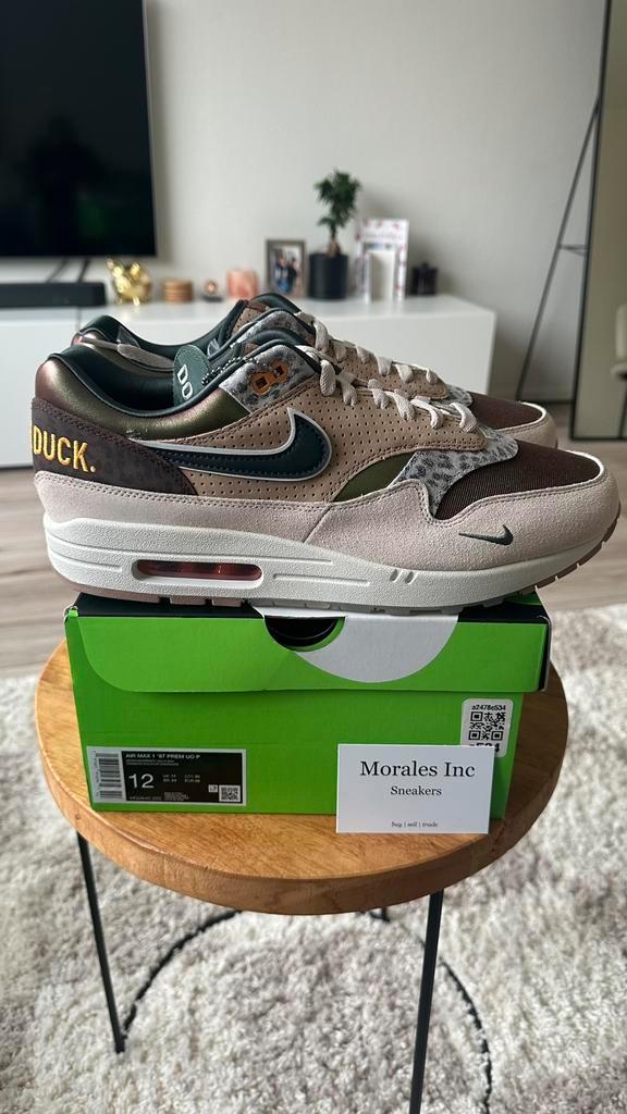 Nike Air Max 1 ‘87 PRM ‘University of Oregon’ (2024) EU 46, Kleding | Heren, Schoenen, Nieuw, Overige kleuren, Ophalen of Verzenden