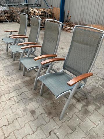 4 Metalen Tuinstoelen - Inklapbaar & Verstelbaar beschikbaar voor biedingen