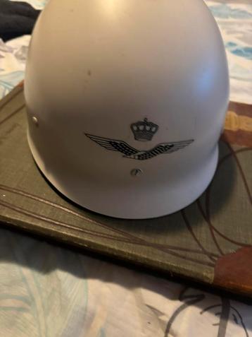 Helm luchtmacht beschikbaar voor biedingen