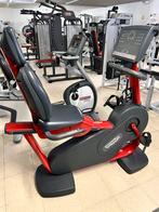 TECHNOGYM SPECIAL EDITION RECUMBENT FIETS BIKE ALS NIEUW, Sport en Fitness, Fitnessmaterialen, Ophalen, Zo goed als nieuw, Borst