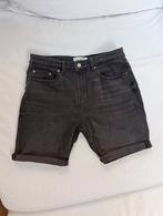 Zwarte Korte spijkerbroek - Maat 38, Zwart, W32 (confectie 46) of kleiner, Ophalen of Verzenden, Zo goed als nieuw