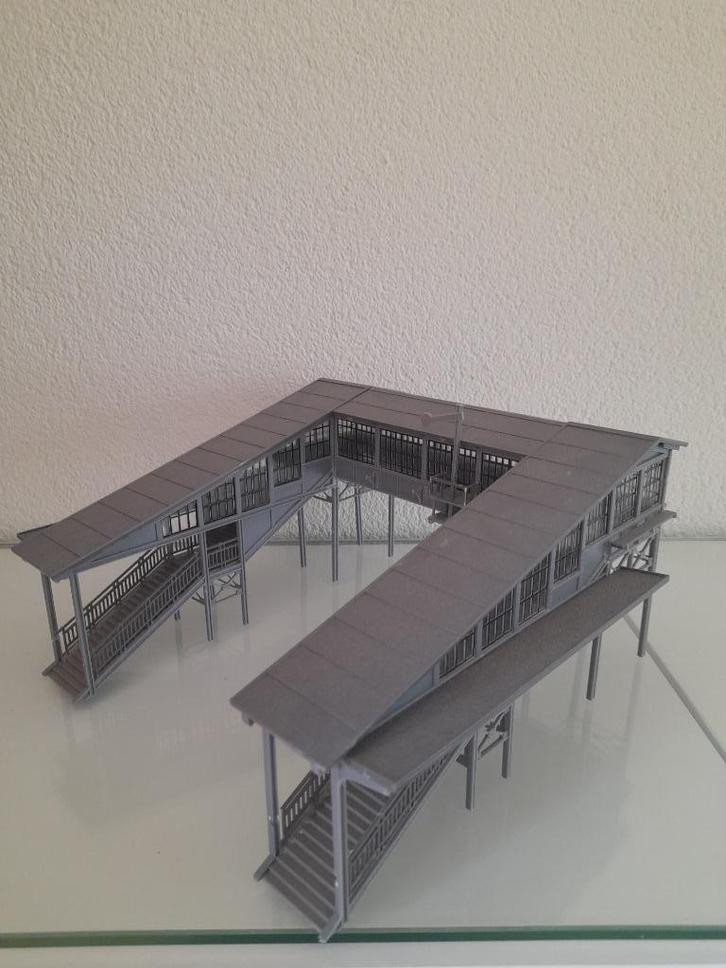 Modelbouw - stationstraverse H0, Hobby en Vrije tijd, Modeltreinen | H0, Nieuw, Brug, Tunnel of Gebouw, Gelijkstroom of Wisselstroom