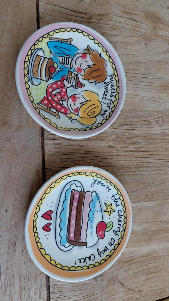 Twee Blond decoratieve schaaltjes, Huis en Inrichting, Woonaccessoires | Schalen en Manden, Zo goed als nieuw, Schaal, Rond, Porselein of Keramiek