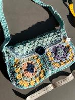 Nieuw pastel granny square tasje, maat 27x16 cm, Verzenden, Nieuw, Overige kleuren, Schoudertasje