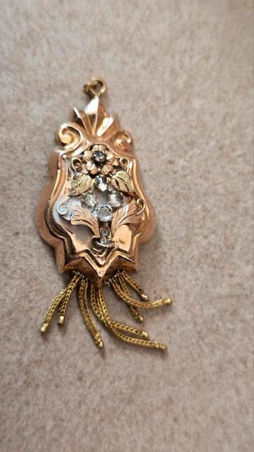 Antieke 18k Gouden Hanger met Diamanten beschikbaar voor biedingen
