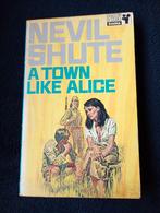 Nevil Shute, A Town Like Alice, Boeken, Ophalen of Verzenden, Gelezen