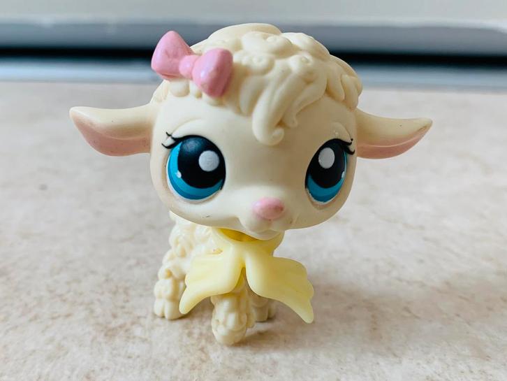 Littlest Petshop schattige lammetje  Nog als nieuw!, Verzamelen, Poppetjes en Figuurtjes, Zo goed als nieuw, Ophalen of Verzenden