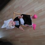 Pop met stoeltje, Verzamelen, Poppen, Ophalen of Verzenden, Zo goed als nieuw, Pop