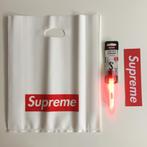 Supreme night lite keychain 18ss seizoen glow stick lampje, Verzamelen, Sleutelhangers, Ophalen of Verzenden