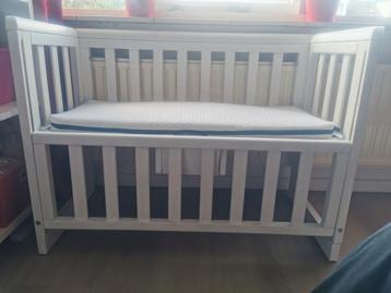 Baby Troll Co-sleeper ledikant met AeroSleep matras beschikbaar voor biedingen
