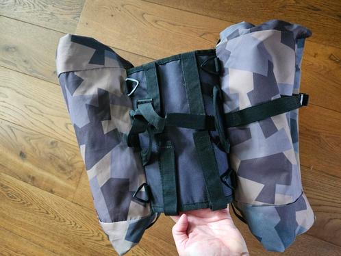 AGU trend H2O Roll-Top dubbele fietstas Camo 28L, Fietsen en Brommers, Fietsaccessoires | Fietstassen, Zo goed als nieuw, Ophalen of Verzenden