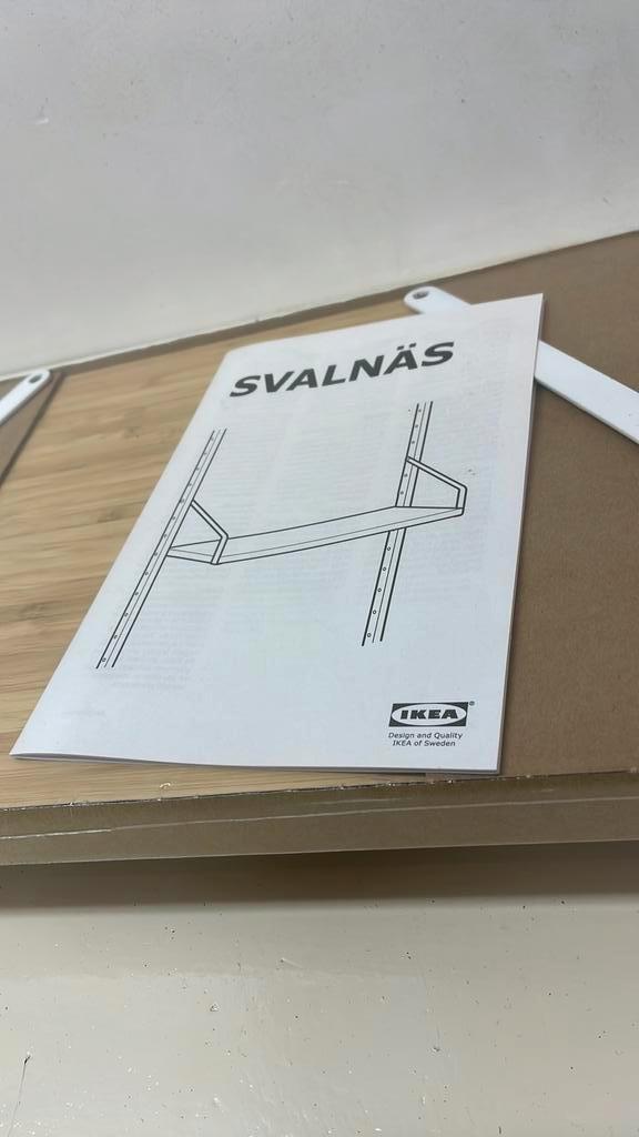 Ikea Svalnäs wandrek nieuw, Huis en Inrichting, Woonaccessoires | Wandplanken en Boekenplanken, Nieuw, Ophalen