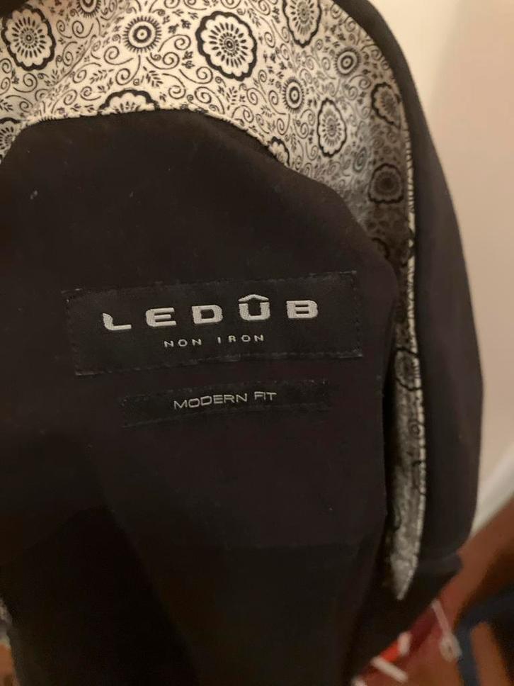 Ledûb Overhemd Zwart Maat 41, Kleding | Heren, Overhemden, Zo goed als nieuw, Halswijdte 41/42 (L), Zwart, Ophalen of Verzenden