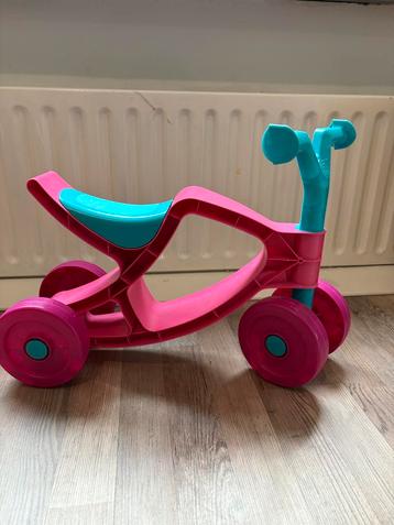 Loopfietsje roze/turquoise – goede staat beschikbaar voor biedingen