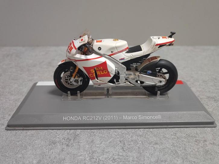Honda RC211V - Marco Simoncelli - MotoGP 2011, Hobby en Vrije tijd, Modelauto's | 1:18, Zo goed als nieuw, Motor, Ophalen of Verzenden