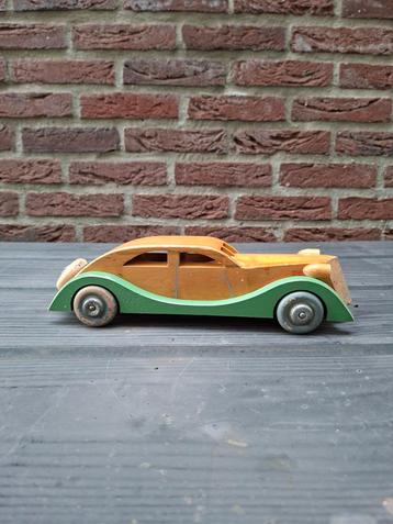 Antieke Brio Houten Limousine beschikbaar voor biedingen