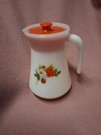 Vintage Melkkan met Oranje Deksel    arcopal, Ophalen, Gebruikt
