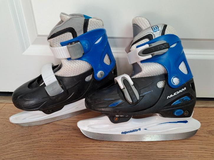 IJshockey schaatsen kunststof voet maat 30 31 32 33 blauw, Sport en Fitness, Schaatsen, Gebruikt, IJshockeyschaatsen, Nijdam, Ophalen of Verzenden