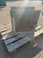 Paardenluik, Dieren en Toebehoren