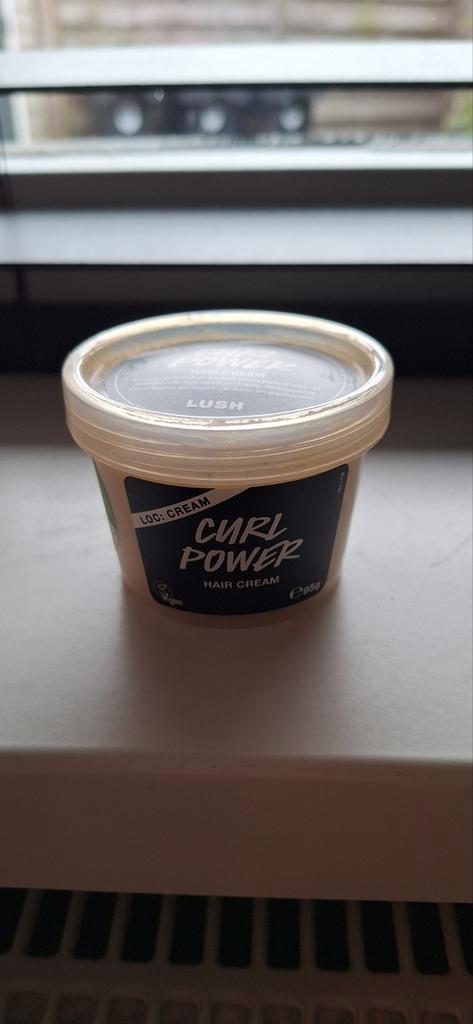 Lush Curl Power Haarcreme, Sieraden, Tassen en Uiterlijk, Uiterlijk | Haarverzorging, Zo goed als nieuw, Gel, Wax, Haarlak of Mousse