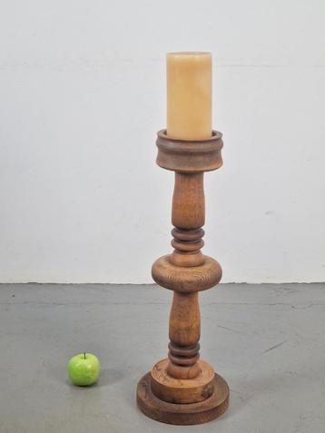 Vintage brutalist hout vloer kandelaar hout mid century '60 beschikbaar voor biedingen