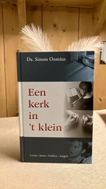 TM-1 Ds Simon Oomius - Een kerk in 't klein beschikbaar voor biedingen