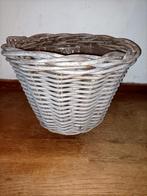Mooie brocante grijs kleurige mand riet rotan rattan, ., Rond, Ophalen of Verzenden, Zo goed als nieuw
