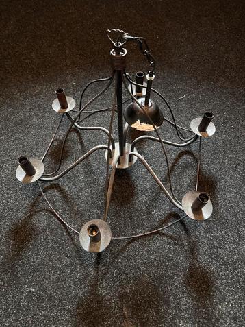 Vintage Metalen Kroonluchter beschikbaar voor biedingen