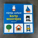 Boek Nijntje oefent korte woordjes, Boeken, Kinderboeken | Baby's en Peuters, Ophalen of Verzenden, Gelezen, Dick Bruna