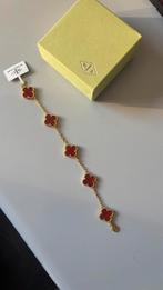 Van cleef & Arpels Armband Goud/Rood nieuw, Met edelsteen, Ophalen of Verzenden, Zo goed als nieuw, Rood