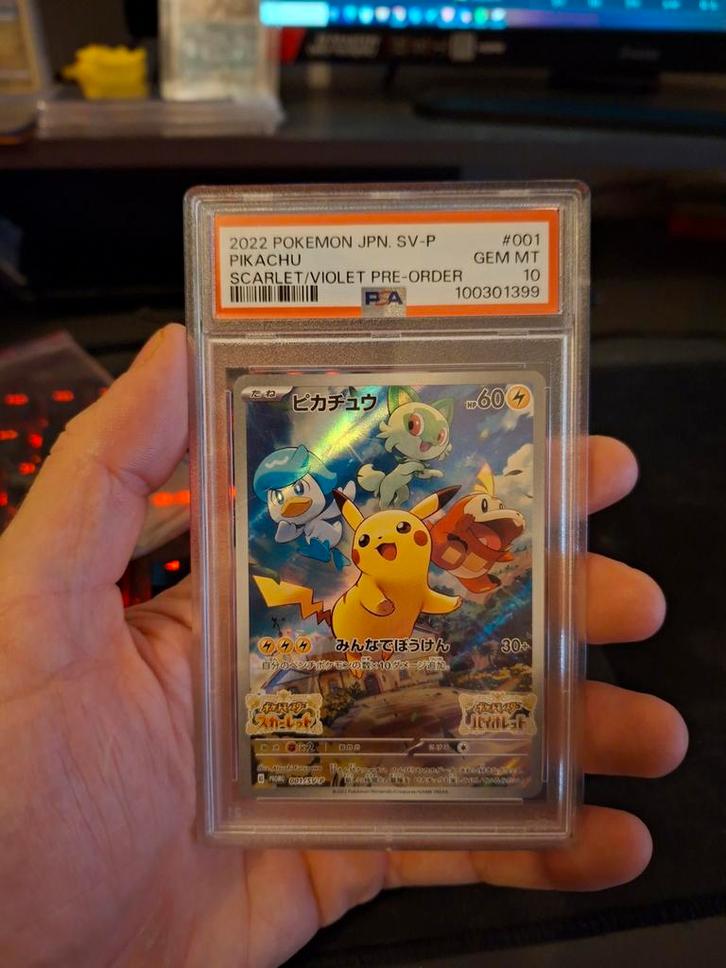 Pikachu Promo 001/SV-P Japans PSA10, Hobby en Vrije tijd, Verzamelkaartspellen | Pokémon, Ophalen of Verzenden