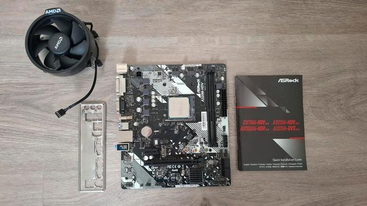 Ryzen 3 3200G + Asrock Moederbord, Computers en Software, Moederborden, Gebruikt, AMD, DDR4, Ophalen of Verzenden