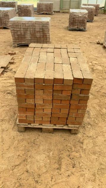 1300m2 Gebruikte gebakken klinkers penteklinkers 20x10x6.8cm beschikbaar voor biedingen