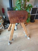 Vintage leren turnbok, Huis en Inrichting, Ophalen