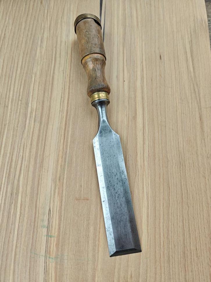 Erik Anton Berg Eskilstuna Beitel 31 mm, Antiek en Kunst, Antiek | Gereedschap en Instrumenten, Ophalen of Verzenden