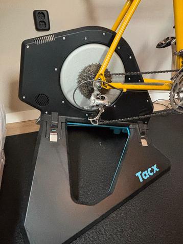 Tacx smart indoor Fietstrainer + Fred Rompelberg Racefiets beschikbaar voor biedingen