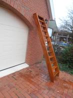 Hardhouten Meranti open steek trap 12 treden, Ophalen, Zo goed als nieuw, Trap, 2 tot 4 meter