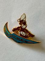 Asterix en Obelix fakir strip speldje vintage logo badge, Verzamelen, Speldjes, Pins en Buttons, Ophalen of Verzenden, Gebruikt