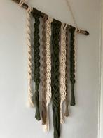 Macrame wanddecoratie / 74 x 40 cm, Nieuw, Ophalen of Verzenden