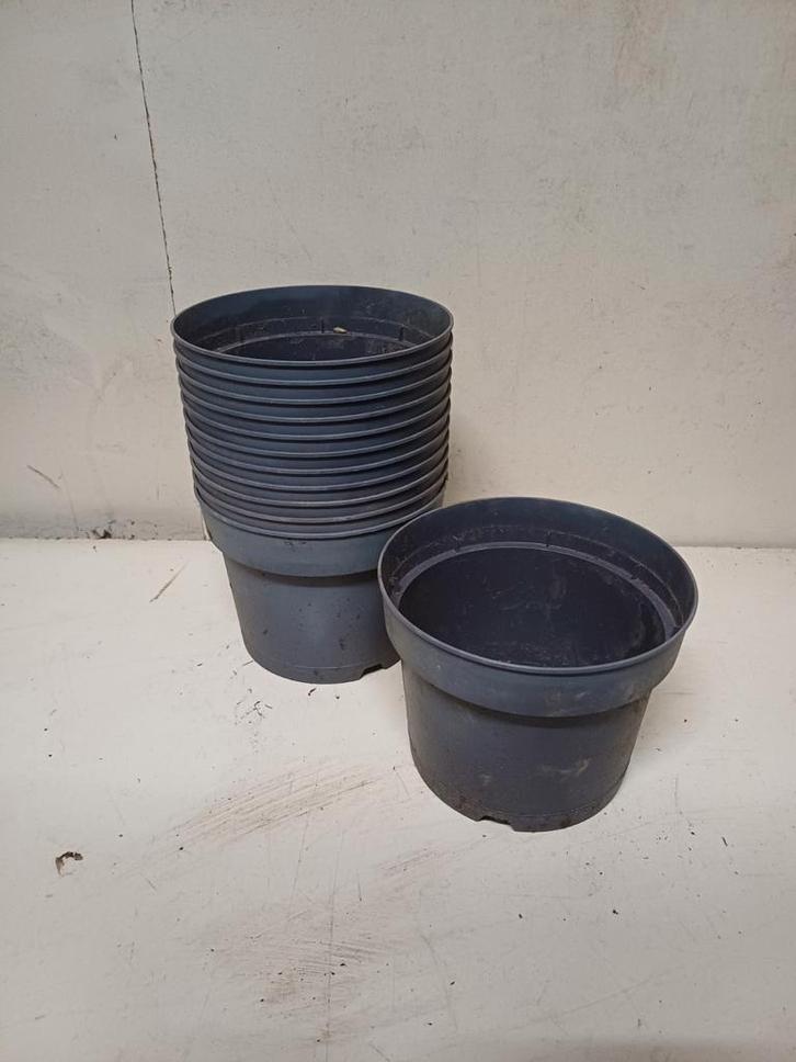 Kweekpotten 2 liter, Tuin en Terras, Bloempotten, Gebruikt, Kunststof, Minder dan 40 cm, Minder dan 25 cm, Rond, Ophalen of Verzenden