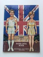 boek met aankleedpoppen Charles en Diana, Ophalen of Verzenden, Nederland