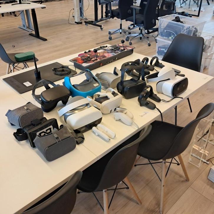 5 VR HeadSets, Getest. Bieden!  Info->beschrijving, Spelcomputers en Games, Virtual Reality, Gebruikt, Overige platformen, VR-bril