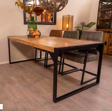Eettafel || Mangohout || Hardhout || 240x100x73 || Stoer beschikbaar voor biedingen