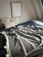 Zenza Pompom Deken 130x180 - Stijlvolle Woondeken, Ophalen of Verzenden, Zo goed als nieuw