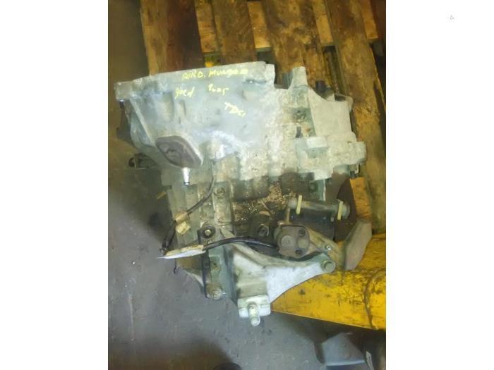 Versnellingsbak van een Ford Mondeo, Auto-onderdelen, Transmissie en Toebehoren, Ford, Gebruikt, 3 maanden garantie, Ophalen of Verzenden