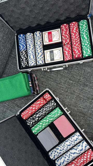 3x Pro Poker Texas Hold em set beschikbaar voor biedingen