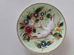 vintage keramiek 3d wandbord met bloemen en vogel igst, Antiek en Kunst, Ophalen