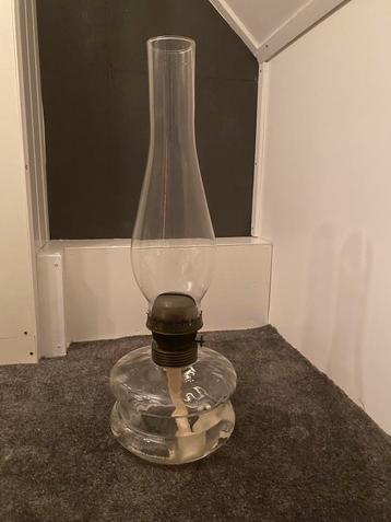Olielamp  beschikbaar voor biedingen
